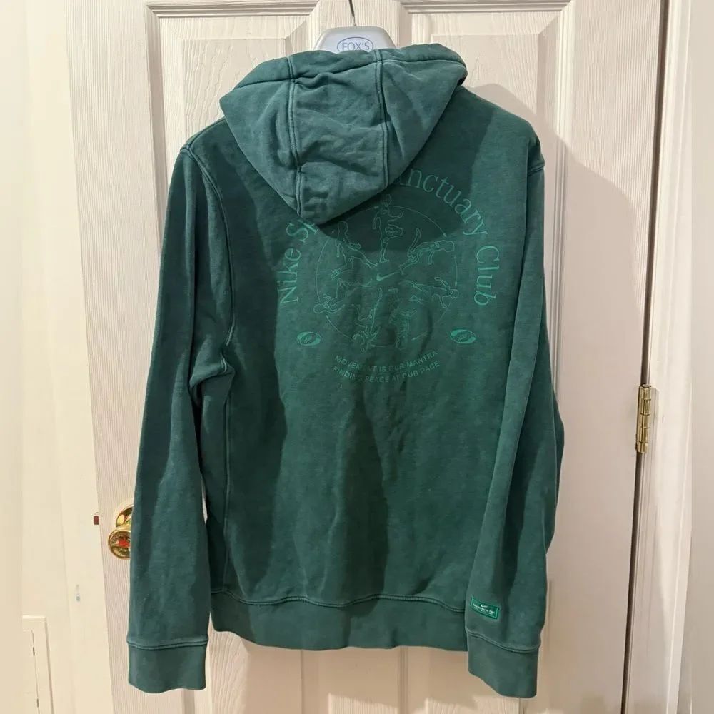 Nike Vintage Distressed Green Nike Hoodie Sweatshirt — Used, Size M - Picture 10 of 10